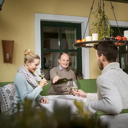 Nocleg ze śniadaniem Weingut & Gaestezimmer Edelmann Göttlesbrunn