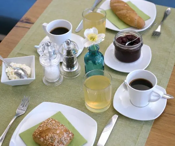 Weingut & Gaestezimmer Edelmann Отель типа 